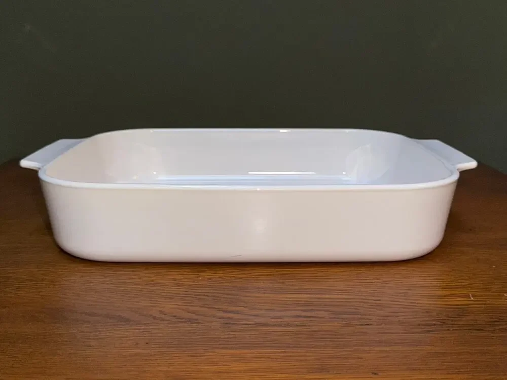 Vintage 4QT CorningWare All White/Just White A-21-BN Baking Dish/ Roaster12x10x2